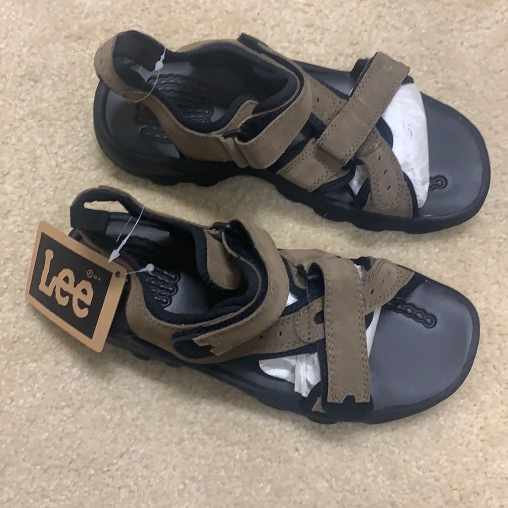Lee monsoon sandals NEW
